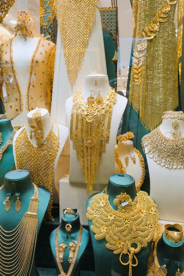 أنواع مجوهرات الذهب المختلفة في سوق الذهب